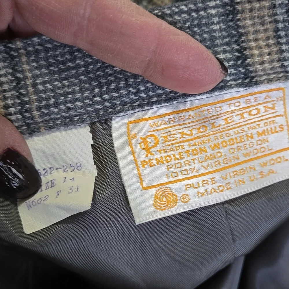 Pendleton Vintage Virgin Wool Gray  Cream Plaid Blazer and Skirt Set Womens 14 - Picture 12 of 13